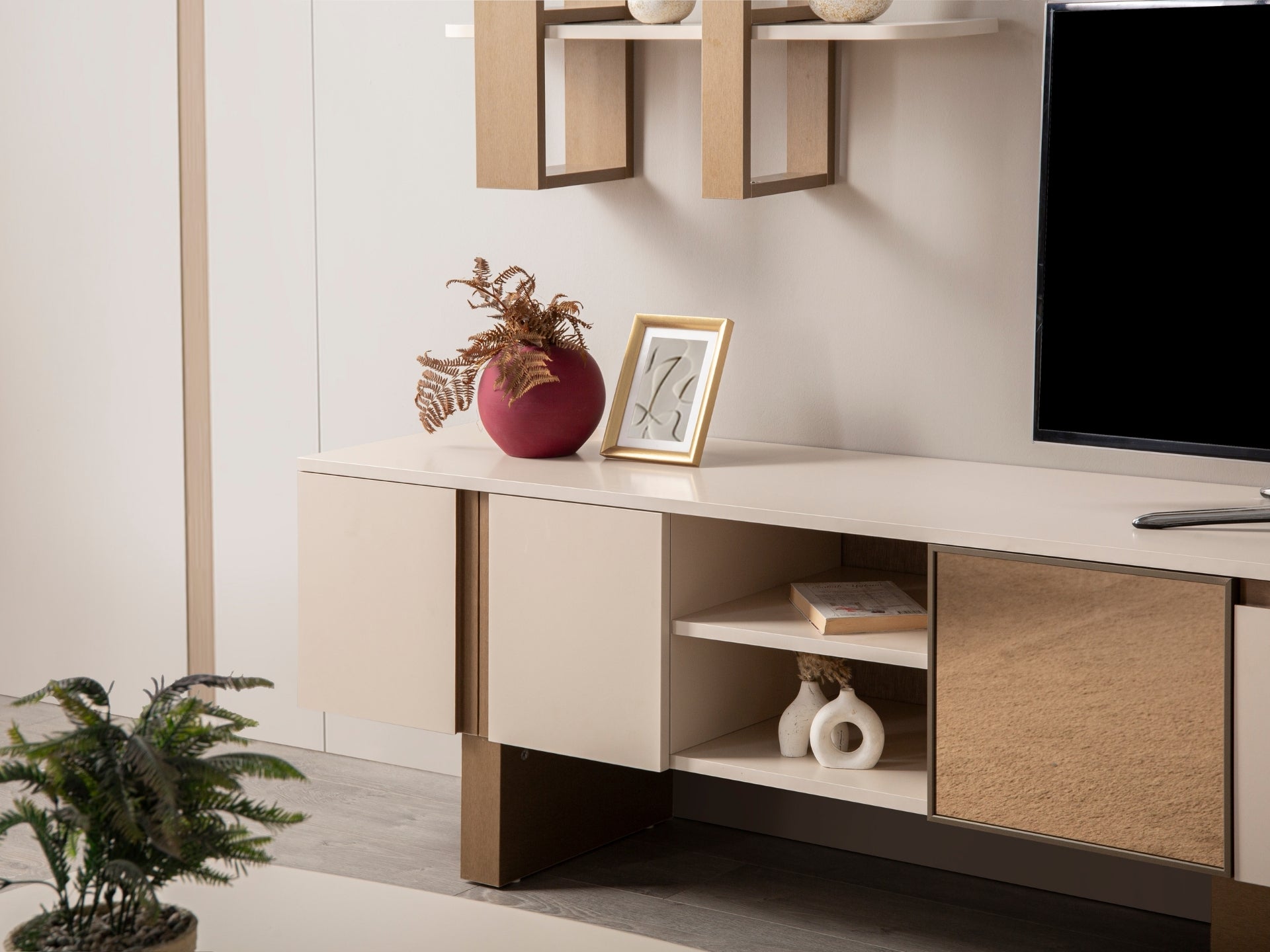 İz Tv Ünitesi Alt Blok