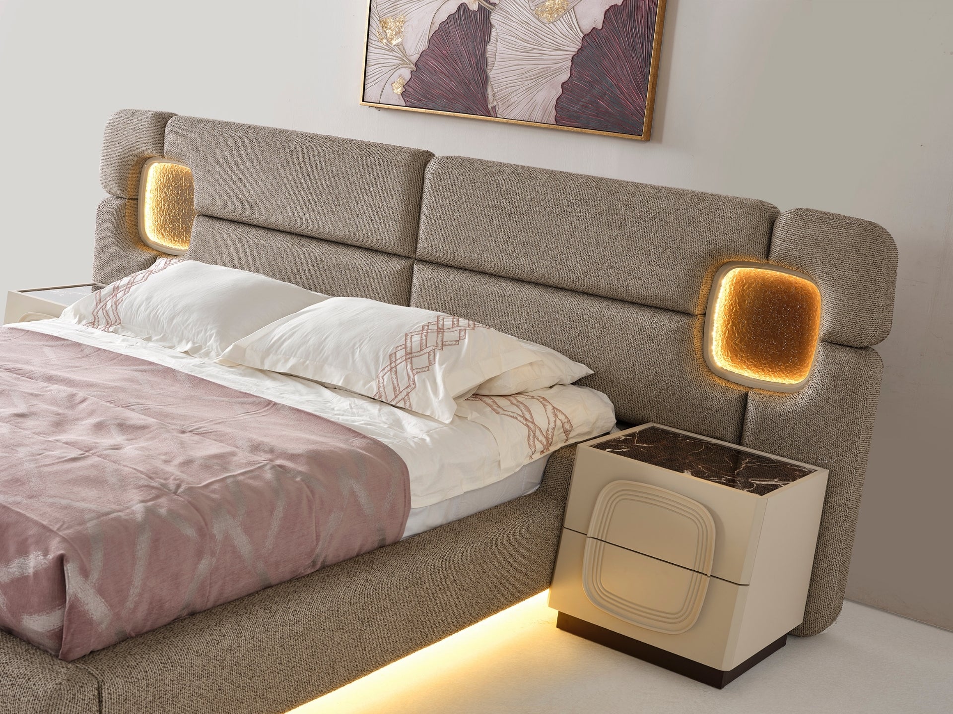 Leonora Yatak Odası