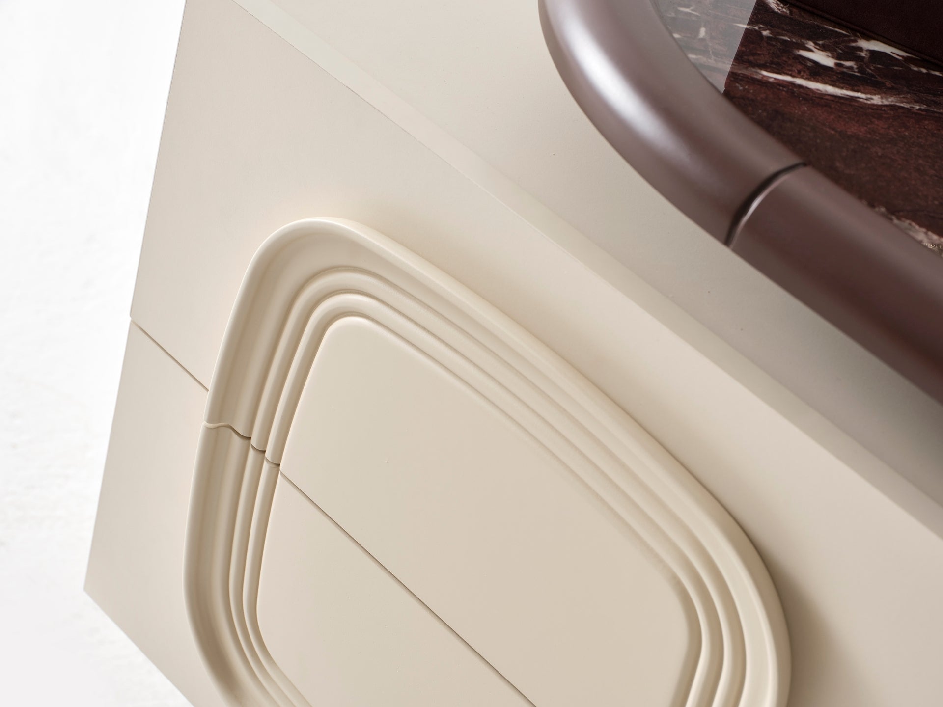 Leonora Yatak Odası