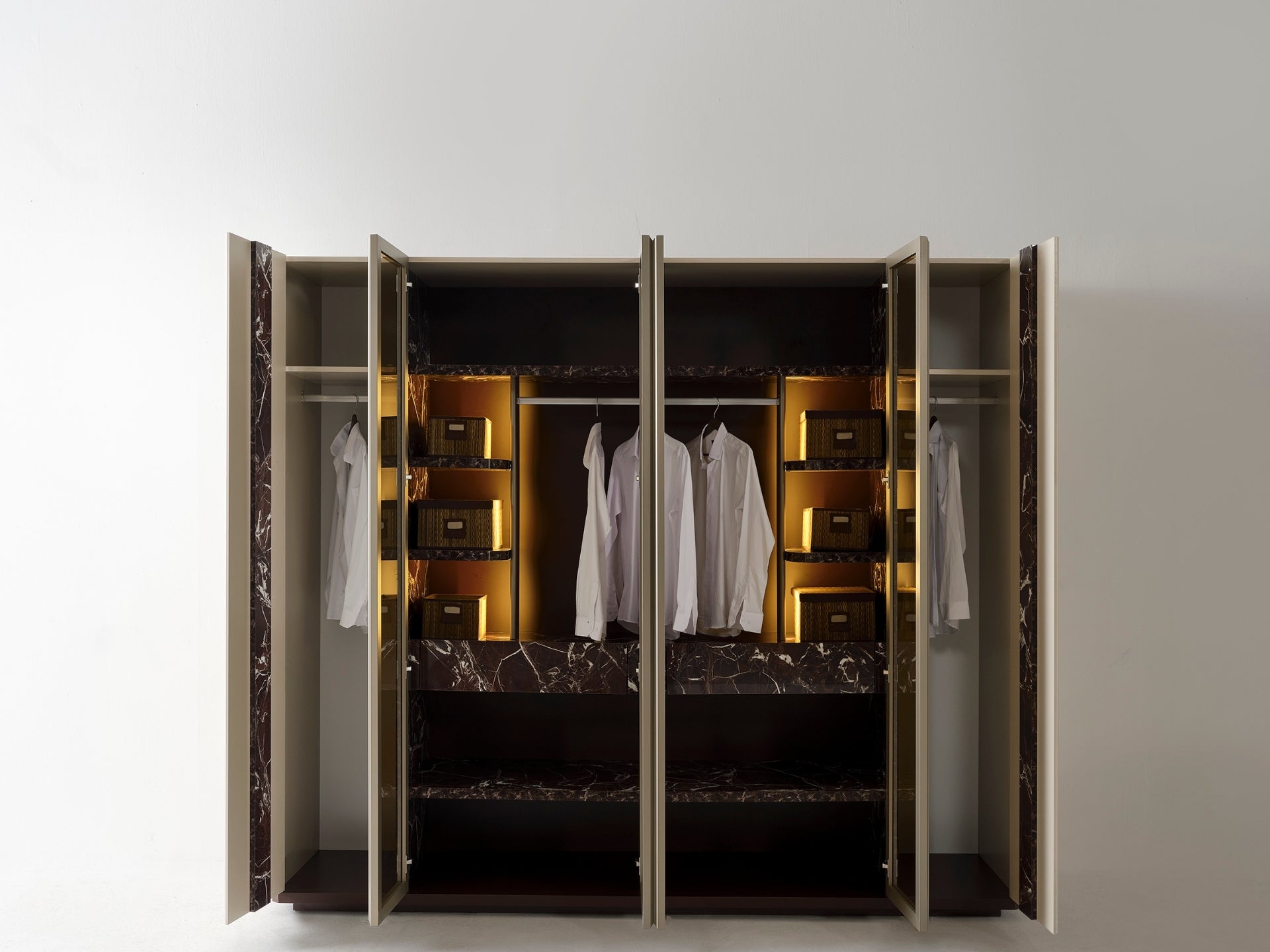 Leonora Yatak Odası