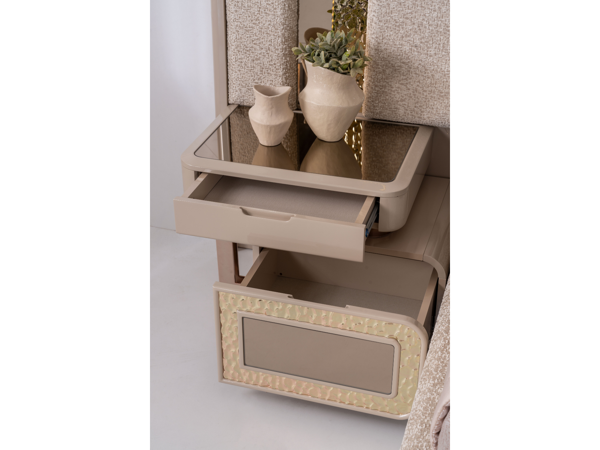 Tesla Lux Yatak Odası