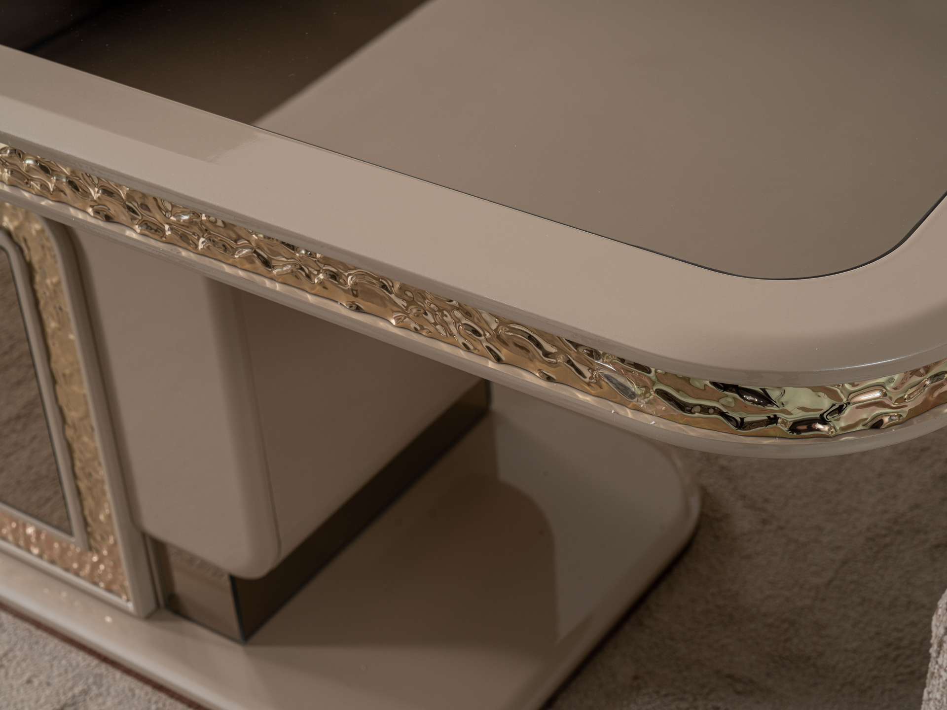 Tesla Lux Yemek Odası